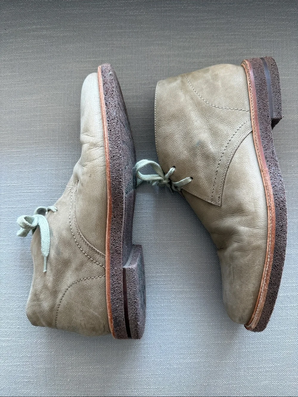 Donald Pliner Leon leather chukka Boot. 10 M